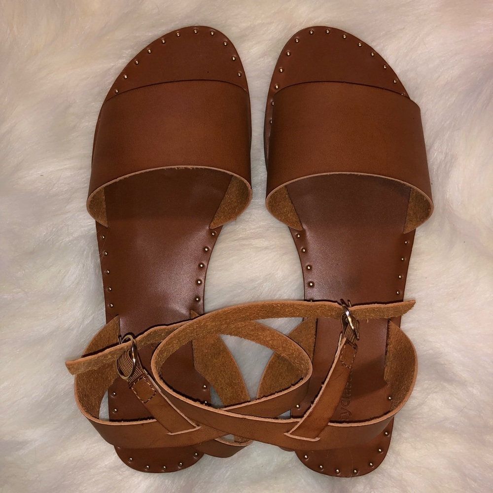 City Classified Criss-Cross Sandals